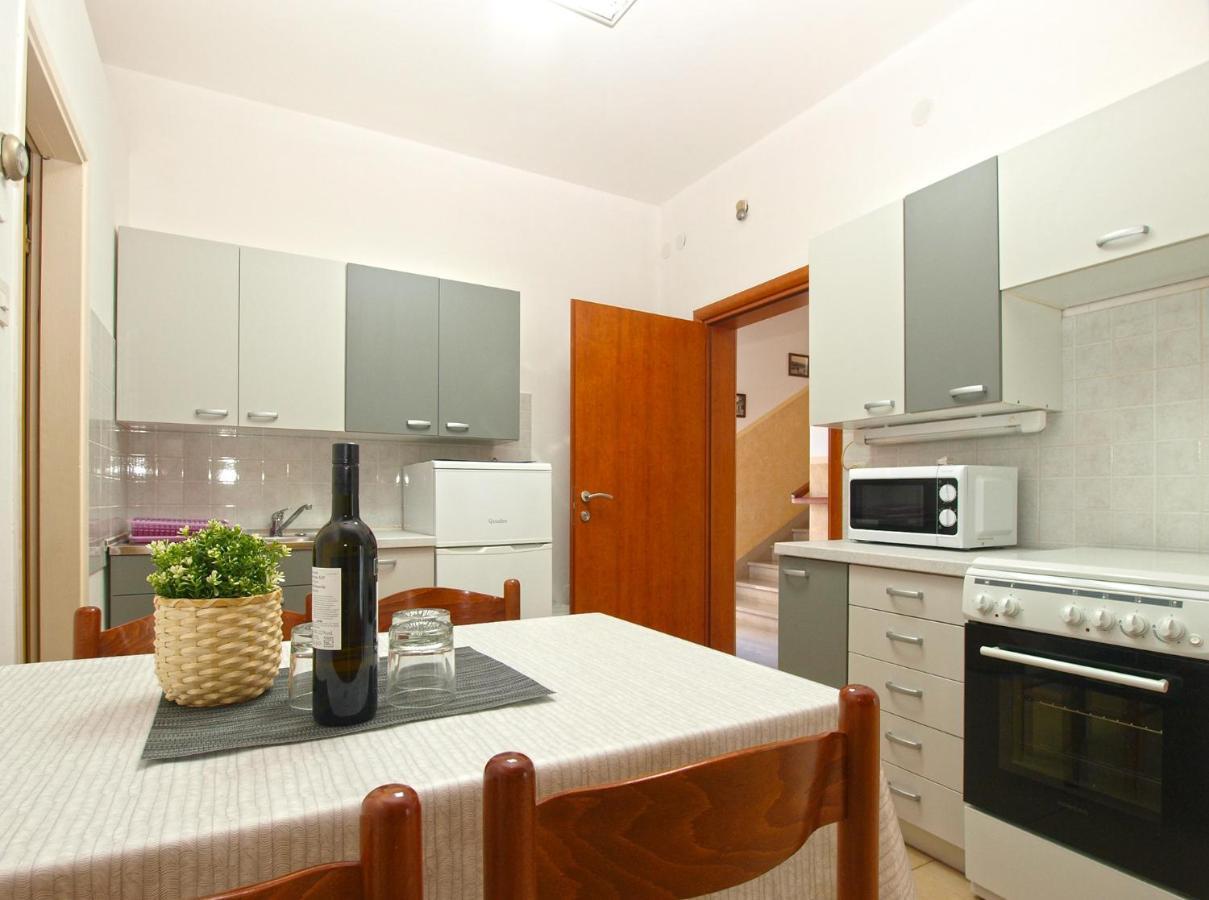 Apartments Biskupije 810 Medulin Exterior photo