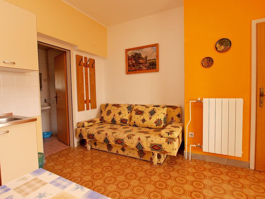 Apartments Biskupije 810 Medulin Exterior photo